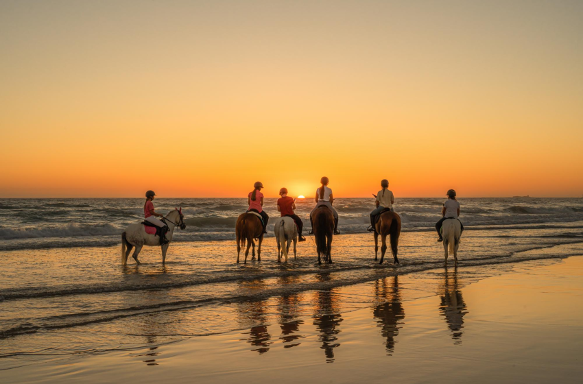  Sunset Horseback Riding, Romantic Excursions Along Bali’s Beaches